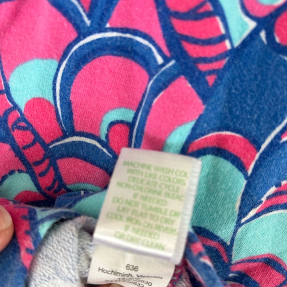 Lilly Pulitzer Girls Reel Me In print Mini Skipper Popover 1/2 Zip EUC - Picture 5 of 8